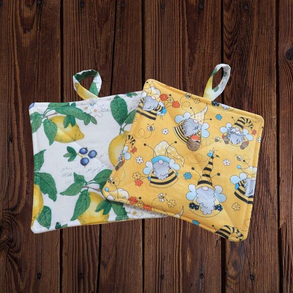 Handmade Quilted Potholder, Reversible Bee Gnomes and Lemon Hot Pad, Set of 2 - Picture 1 of 10